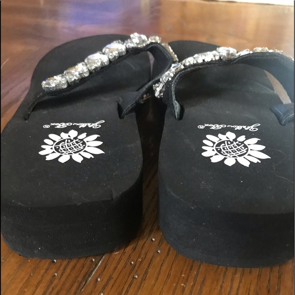 Yellow Box Flip Flops - Picture 5 of 8